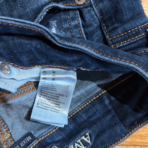 American Eagle blue Jean shorts - Picture 4 of 10